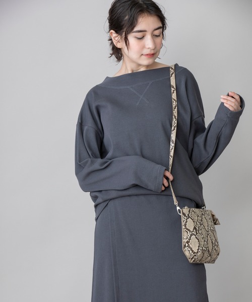 Munich(ミューニック)の「ハイテンションサーキュラーリブ ラウンドネックプルオーバー(セットアップ可)(Tシャツ/カットソー・レディース・ベージュ/ダークグレー/スモークピンク・FREE)」の18枚目の写真