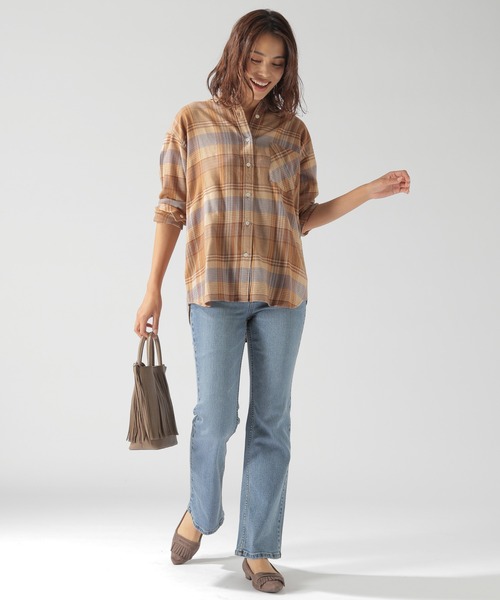 BAYFLOW（ベイフロー）の「キモウチェックシャツ（テンセル(TM)繊維使用）（シャツ/ブラウス・レディース・ブラック/ブラウン/ピンク・MEDIUM/SMALL）」の6枚目の写真