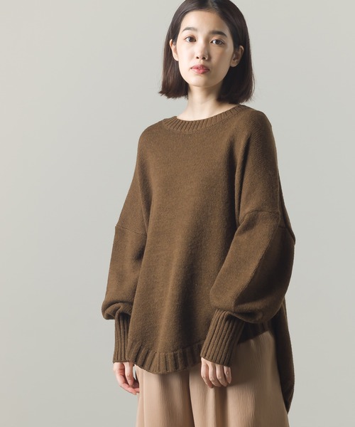 OMNES(オムネス)の「ウールアルパカ混 裾ラウンドオーバーニットプルオーバー(ニット/セーター・レディース・アイボリー/ブラウン/ネイビー/ブラック/サックスブルー/グレー・FREE)」の4枚目の写真