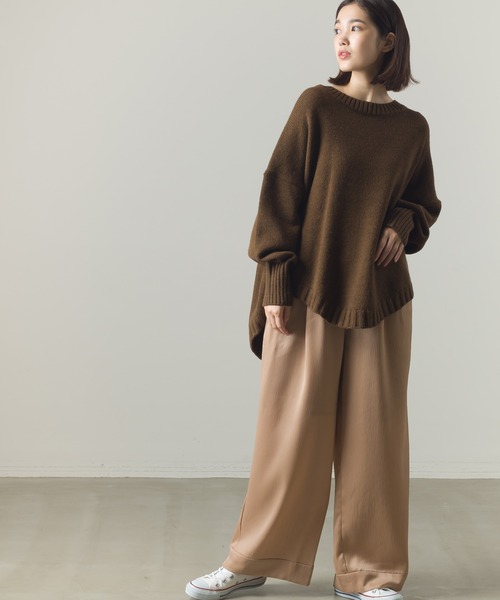 OMNES(オムネス)の「ウールアルパカ混 裾ラウンドオーバーニットプルオーバー(ニット/セーター・レディース・アイボリー/ブラウン/ネイビー/ブラック/サックスブルー/グレー・FREE)」の9枚目の写真