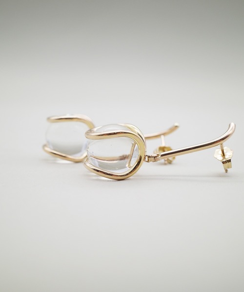 ANNIKA INEZ(アニカイネズ)の「【ANNIKA INEZ / アニカイネズ】EMBRACED Pierce / ピアス / SML(ピアス(両耳用)・レディース・ゴールド・FREE)」の4枚目の写真