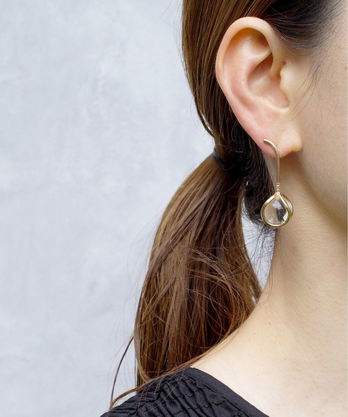 ANNIKA INEZ(アニカイネズ)の「【ANNIKA INEZ / アニカイネズ】EMBRACED Pierce / ピアス / SML(ピアス(両耳用)・レディース・ゴールド・FREE)」の15枚目の写真
