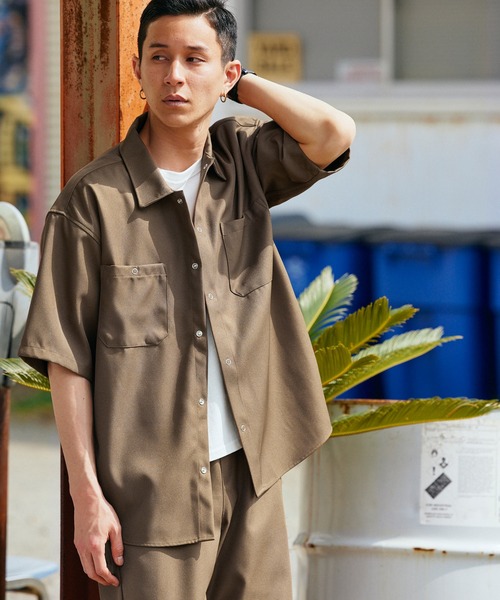 BARK MANHATTAN（バークマンハッタン）の「【セットアップ】スタプレオーバーサイズ半袖ワークシャツ レギュラカラー＆ワイドテーパードイージーパンツ（セットアップ・メンズ・ベージュ/ベージュ系その他/ブラック/カーキ/ネイビー/ブルー系その他/ブラウン・M/L）」の3枚目の写真