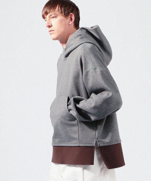 TOMORROWLAND/スヴィンダンボール プルオーバーパーカー TOMORROWLAND （トゥモローランド）の「スヴィンダンボール プル