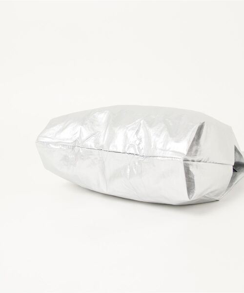 BAGGU（バグー）の「【BAGGU(バグゥ)】メタリックBaby（エコバッグ/サブバッグ・レディース・シルバー/ゴールド・FREE）」の7枚目の写真