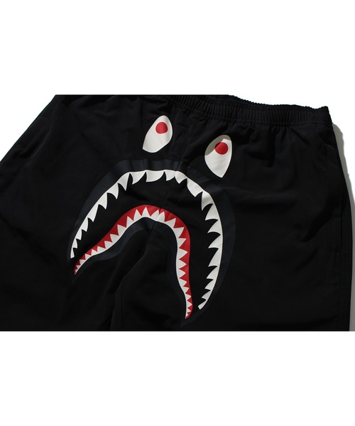 A BATHING APE（アベイシングエイプ）の「SHARK BEACH SHORTS M（水着・メンズ・ブラック/パープル/ネイビー・SMALL/MEDIUM/LARGE/X-LARGE/XX-LARGE）」の5枚目の写真