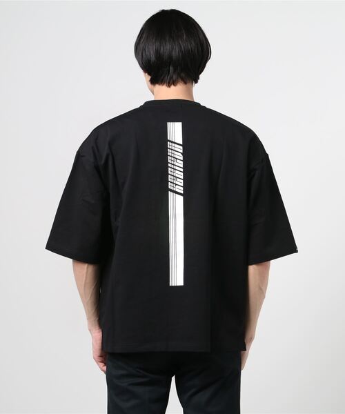 REGIEVO(レジエボ)の「REGIEVO ポケットつきドロップショルダーTシャツ(Tシャツ/カットソー・メンズ・ブラック/ホワイト・M/L)」の15枚目の写真