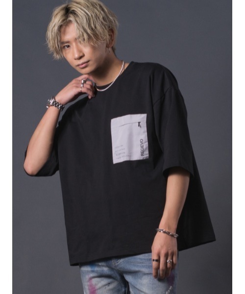 REGIEVO(レジエボ)の「REGIEVO ポケットつきドロップショルダーTシャツ(Tシャツ/カットソー・メンズ・ブラック/ホワイト・M/L)」の1枚目の写真
