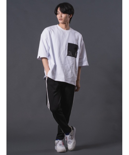 REGIEVO(レジエボ)の「REGIEVO ポケットつきドロップショルダーTシャツ(Tシャツ/カットソー・メンズ・ブラック/ホワイト・M/L)」の17枚目の写真