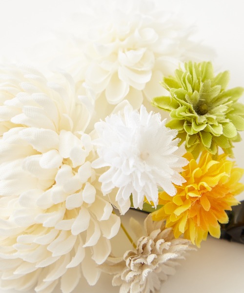 ふりふ(フリフ)の「ぽんぽん菊Uピン(和装小物・レディース・パープル/オフホワイト/ピンク・FREE)」の5枚目の写真