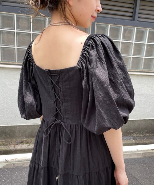 Chico(チコ)の「シャーリング2wayティアードワンピース(ワンピース・レディース・ピンク/ホワイト/パープル/ブラック・FREE)」の10枚目の写真