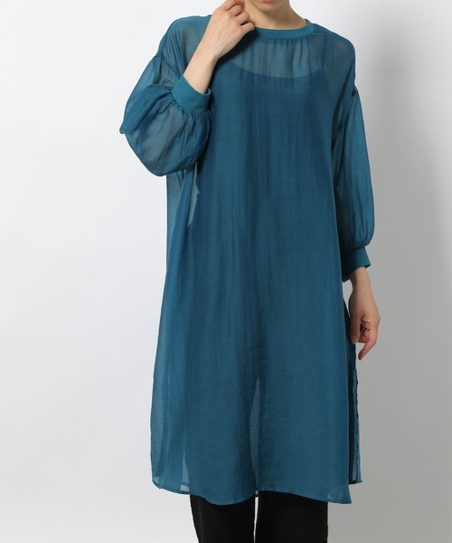 LAKOLE(ラコレ)の「シアーワッシャーパフチュニック(チュニック・レディース・ブラック/ベージュ/ロイヤルブルー・SMALL/MEDIUM)」の3枚目の写真