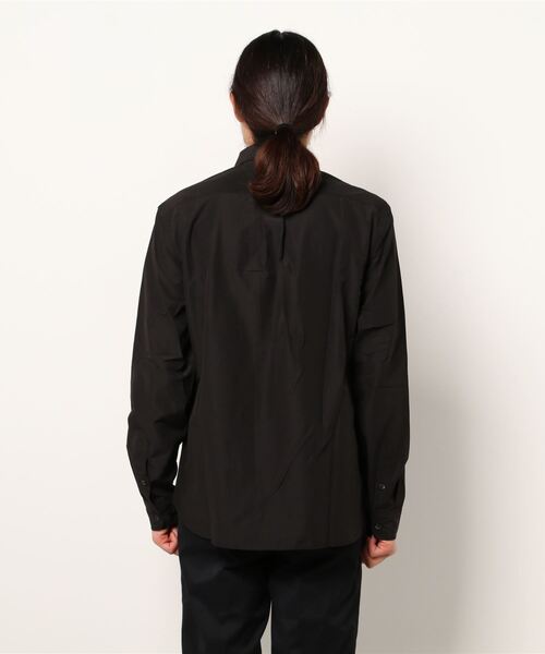 Onitsuka Tiger(オニツカタイガー)の「SHIRT(シャツ/ブラウス・メンズ・ホワイト/ブラック/ベージュ・S/M/L)」の4枚目の写真