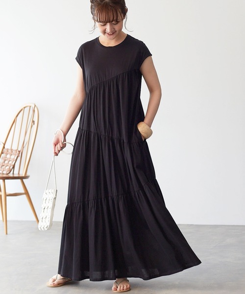 SLOBE IENA（スローブイエナ）の「フレンチスリーブティアードカットワンピース【手洗い可能】◆（ワンピース・レディース・チャコールグレー/ブラック/ラベンダー・38/36）」の2枚目の写真