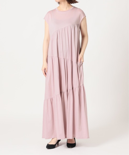 SLOBE IENA（スローブイエナ）の「フレンチスリーブティアードカットワンピース【手洗い可能】◆（ワンピース・レディース・チャコールグレー/ブラック/ラベンダー・38/36）」の19枚目の写真