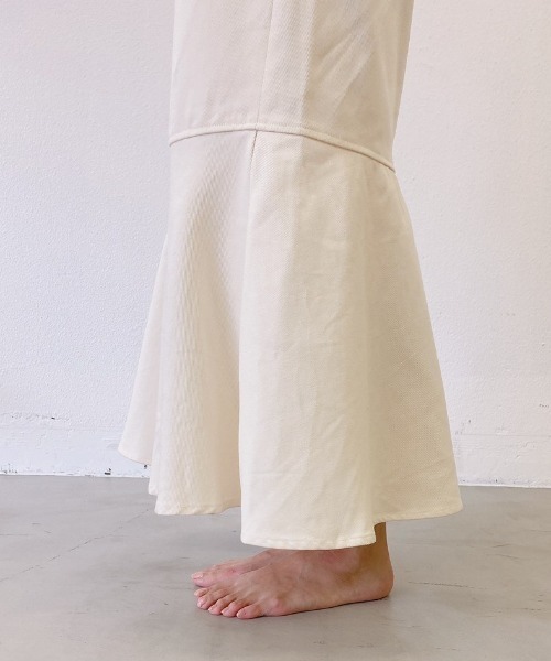 VANNIE U(ヴァニーユー)の「デニムマーメイドスカート(スカート・レディース・ライトブルー/ブルー/アイボリー・FREE)」の18枚目の写真