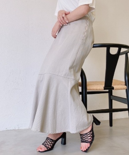 VANNIE U(ヴァニーユー)の「デニムマーメイドスカート(スカート・レディース・ライトブルー/ブルー/アイボリー・FREE)」の15枚目の写真