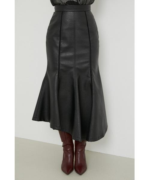 rienda（リエンダ）の「フェイクレザーマーメイドヘムスカート（スカート・レディース・ブラック/グリーン/キャメル・SMALL/MEDIUM）」の14枚目の写真