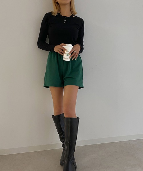 Avvenente（アベネンテ）の「【Avvenente】ヘンリーネックロングTシャツ（Tシャツ/カットソー・レディース・ブラック/ベージュ/ピンク・M）」の11枚目の写真