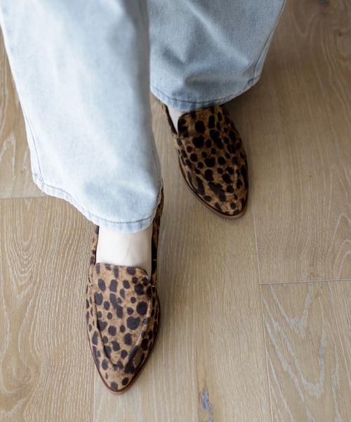 SESTO（セスト）の「ふわふわインソール！ウッドヒールのアーモンドトゥローファーパンプス（ローファー・レディース・ブラック/ブラウン/ゴールド/レオパード/アイボリー・22.5cm/23.5cm/24.5cm/23.0cm/24.0cm/25.0cm/21.5㎝）」の20枚目の写真