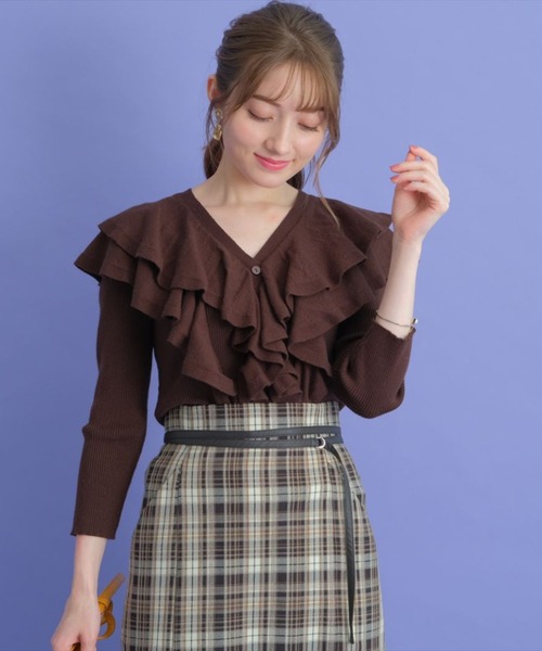 Apuweiser-riche（アプワイザーリッシェ）の「ラッフルリブニット（ニット/セーター・レディース・ブラック/ブラウン/ホワイト/スモークピンク・2）」の7枚目の写真