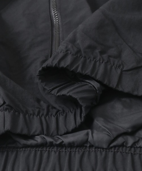 NIKE SB（ナイキエスビー）の「NIKE SB　SB エッセンシャルズ ジャケット（ナイロンジャケット・メンズ・ブラック・MEDIUM/X-LARGE/LARGE）」の6枚目の写真