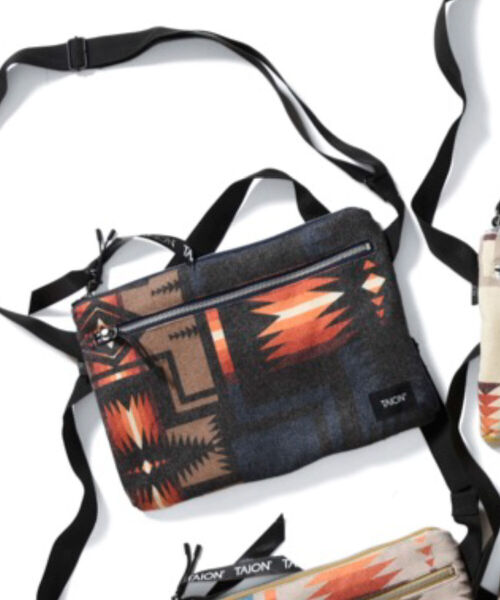 PENDLETON（ペンドルトン）の「【TAION】×【PENDLETON】アシメトリーサコッシュ #PDT-TON-213004（ショルダーバッグ・メンズ・ホワイト系4/ブラック系4/ベージュ系3/グリーン系3/ネイビー系3/レッド系3・FREE）」の9枚目の写真