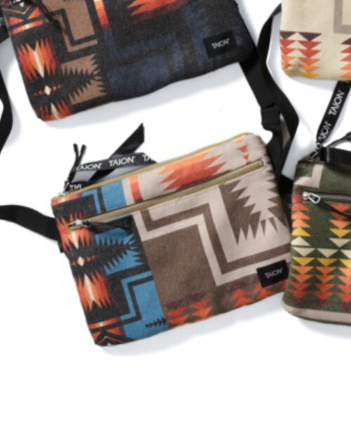 PENDLETON（ペンドルトン）の「【TAION】×【PENDLETON】アシメトリーサコッシュ #PDT-TON-213004（ショルダーバッグ・メンズ・ホワイト系4/ブラック系4/ベージュ系3/グリーン系3/ネイビー系3/レッド系3・FREE）」の17枚目の写真