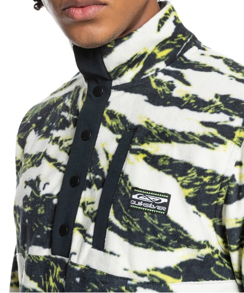 Quiksilver(クイックシルバー)の「NO DESTINATION 2 HAL/クイックシルバープルオーバーフリース(その他トップス・メンズ・ホワイト/ブラック/ネイビー・MEDIUM/LARGE/SMALL)」の8枚目の写真
