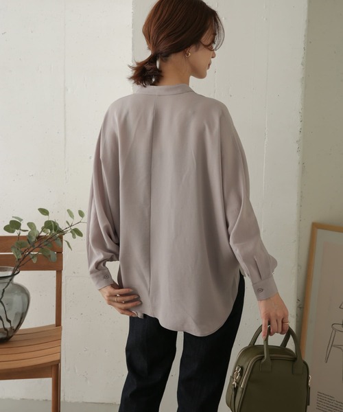 URBAN RESEARCH DOORS（アーバンリサーチドアーズ）の「ジョーゼットドルマンシャツ（シャツ/ブラウス・レディース・チャコールグレー/グレー/ピンクベージュ・ONE）」の22枚目の写真