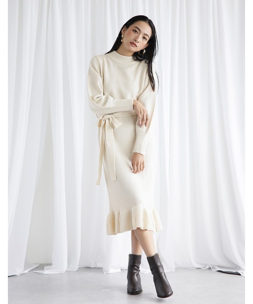 White Collection（ホワイトコレクション）の「2021AW フリル裾ボリューム袖ハイネックニットワンピース（ワンピース・レディース・ブラック/オフホワイト/モカ/アイボリー/ベージュ・FREE）」の2枚目の写真