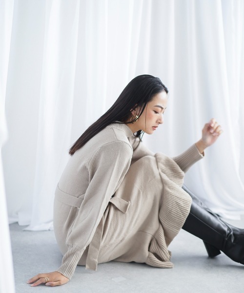 White Collection（ホワイトコレクション）の「2021AW フリル裾ボリューム袖ハイネックニットワンピース（ワンピース・レディース・ブラック/オフホワイト/モカ/アイボリー/ベージュ・FREE）」の10枚目の写真