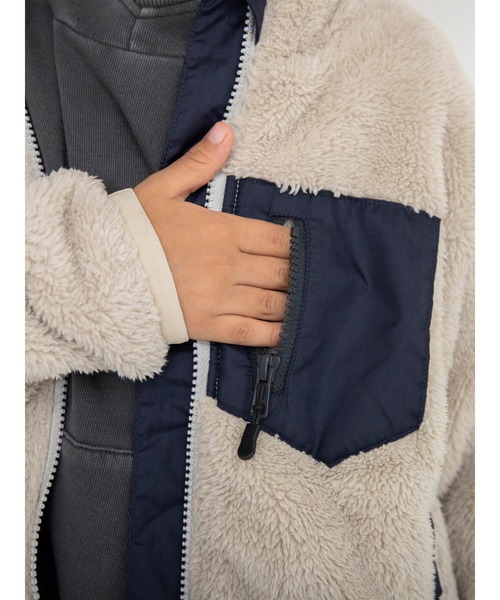 BRANSHES（ブランシェス）の「【やわらか】ボアジャケット（ブルゾン・キッズ・アイボリー/カーキオリーブ/ブラック・130/150/90/110/140/100/120）」の19枚目の写真