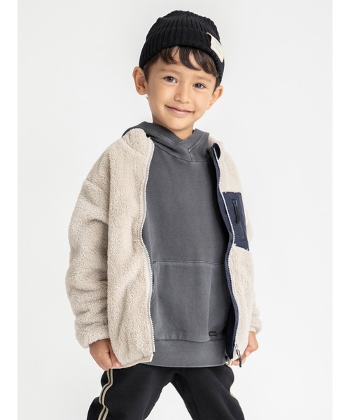 BRANSHES（ブランシェス）の「【やわらか】ボアジャケット（ブルゾン・キッズ・アイボリー/カーキオリーブ/ブラック・130/150/90/110/140/100/120）」の4枚目の写真