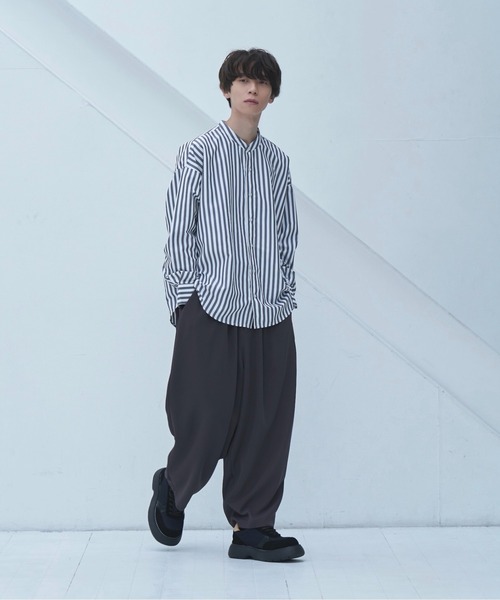 neez.(ニーズ)の「loose band collar stripe shirt-ルーズバンドカラーストライプシャツ(シャツ/ブラウス・メンズ・ブラック/ネイビー・SMALL/MEDIUM/LARGE)」の18枚目の写真