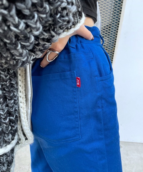 WHO'S WHO gallery（フーズフーギャラリー）の「PTNツイルストレートパンツ（その他パンツ・レディース・ブラック/ネイビー/レッド/ブルー/グリーン・FREE）」の15枚目の写真