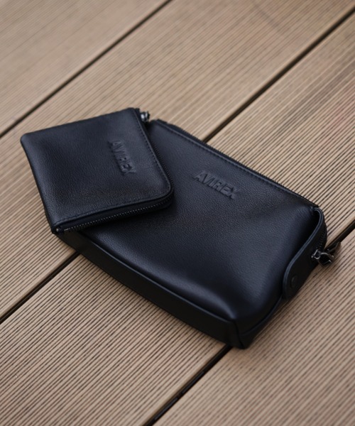 AVIREX(アヴィレックス)の「【直営店限定】COW LEATHER POUCH/ カウレザーポーチ(ポーチ・レディース・ブラック・FREE)」の3枚目の写真