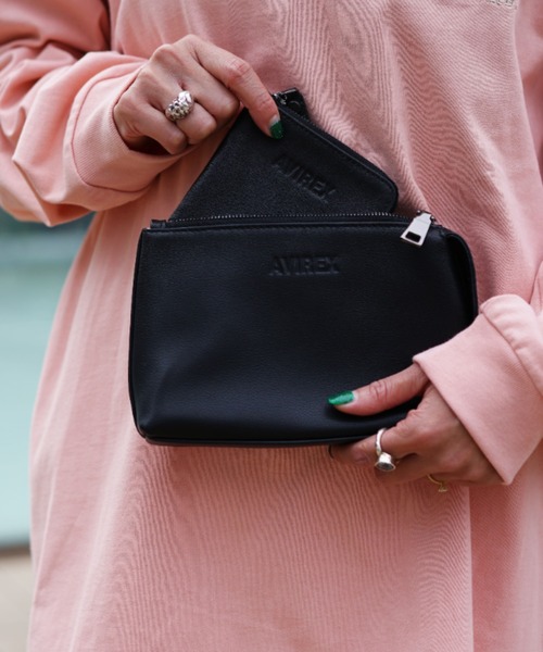 AVIREX(アヴィレックス)の「【直営店限定】COW LEATHER POUCH/ カウレザーポーチ(ポーチ・レディース・ブラック・FREE)」の8枚目の写真