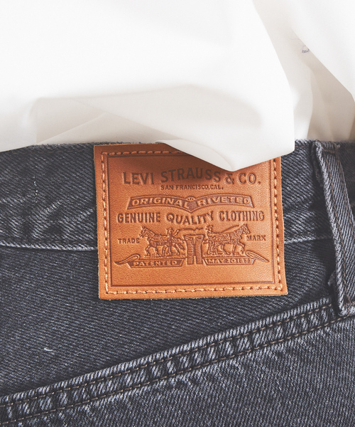 Levi's（リーバイス）の「【LEVI'S】70S HIGH FLARE（デニムパンツ・レディース・ブラック・25/26/27）」の14枚目の写真