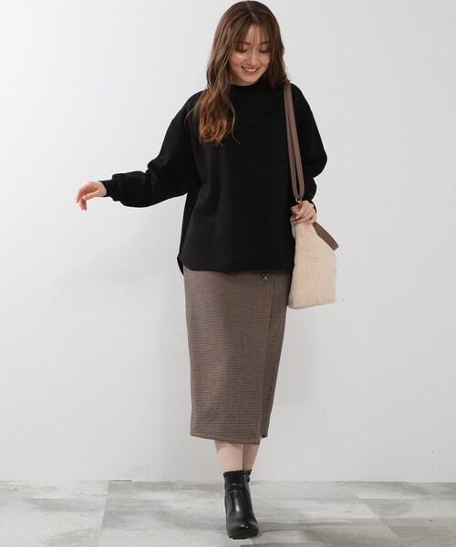 DRESKIP(ドレスキップ)の「◆お袖ぽわんと裏起毛大人スウェット(Tシャツ/カットソー・レディース・ブラック/パープル/モスグリーン/ナチュラル・02/03/04)」の5枚目の写真