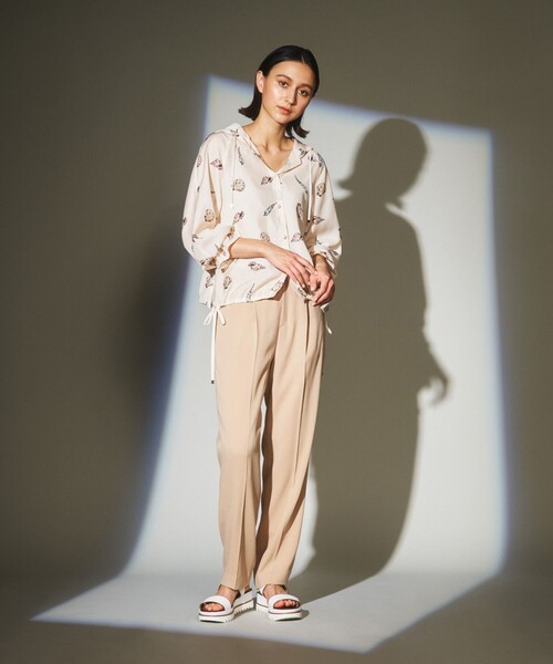 GRACE CLASS（グレースクラス）の「シェルモチーフフーディー（カーディガン/ボレロ・レディース・ネイビー・36）」の3枚目の写真