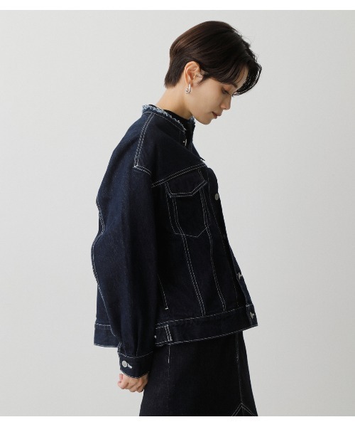 未使用moussy☆ディズニーコラボノーカラーデニムジャケット AZUL by moussy（アズールバイマウジー）の「NO COLLAR DENIM