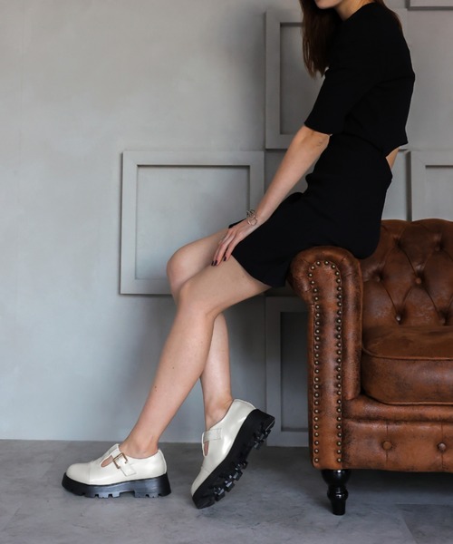 VIVIAN（ヴィヴィアン）の「厚底Ｔストラップマニッシュシューズ ZOZOTOWN+オフィシャルサイト限定商品（ドレスシューズ・レディース・ブラック/ダークブラウン/アイボリー・LL/S/M/L）」の8枚目の写真