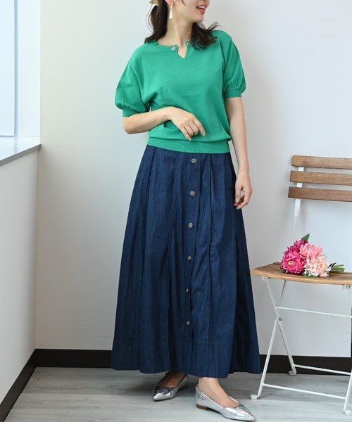 INTERPLANET(インタープラネット)の「天竺ハトメチェーンプルオーバー(ニット/セーター・レディース・ネイビー/グリーン/グレイッシュベージュ・FREE)」の8枚目の写真