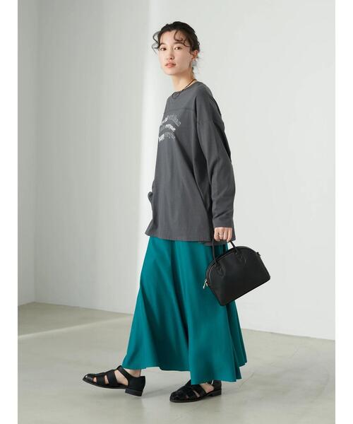 earth music&ecology（アースミュージックアンドエコロジー）の「ヨーク切り替ロゴロンＴ*（Tシャツ/カットソー・レディース・チャコールグレー/オフホワイト/グレイッシュベージュ・FREE）」の12枚目の写真