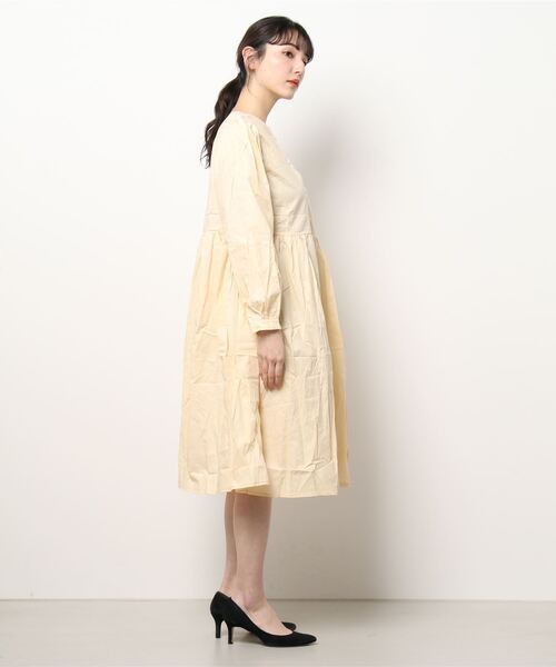 toucher du brise(トゥシェドブリーズ)の「【着回し力抜群】ロングシャツワンピース(ワンピース・レディース・ブラック/ベージュ/オフホワイト・M)」の16枚目の写真