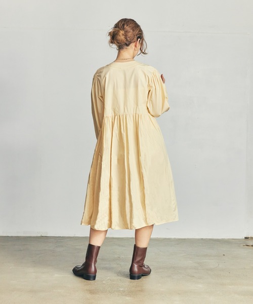 toucher du brise(トゥシェドブリーズ)の「【着回し力抜群】ロングシャツワンピース(ワンピース・レディース・ブラック/ベージュ/オフホワイト・M)」の20枚目の写真