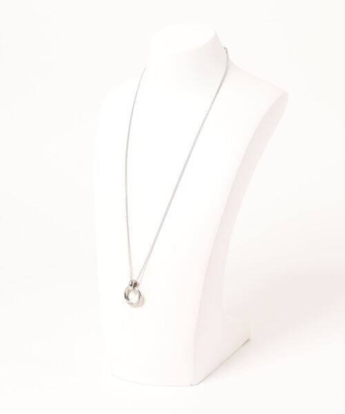 Fun & Daily（ファンアンドデイリー）の「ツインリングクロスネックレス（ネックレス・メンズ・シルバー・FREE）」の3枚目の写真