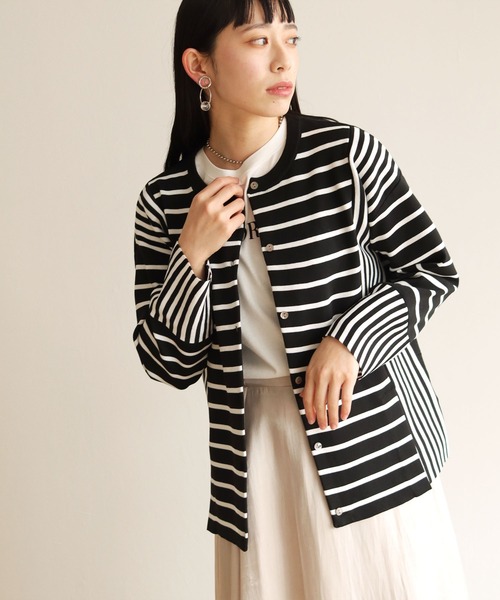 vingtrois（バントロア）の「【vingtrois】カットソーライクダンボールニットワイドボーダー切り替えカーディガン（カーディガン/ボレロ・レディース・ブラック/オフホワイト/ブルー/ミント・M）」の15枚目の写真