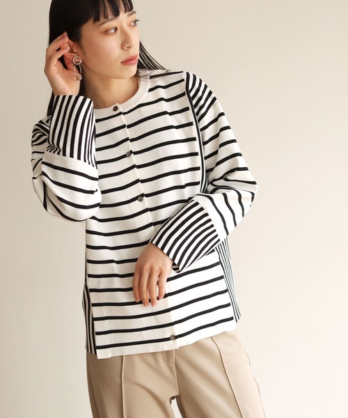 vingtrois（バントロア）の「【vingtrois】カットソーライクダンボールニットワイドボーダー切り替えカーディガン（カーディガン/ボレロ・レディース・ブラック/オフホワイト/ブルー/ミント・M）」の8枚目の写真